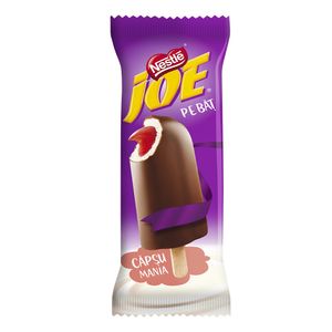 Inghetata pe bat Joe cu capsuni, 77 ml