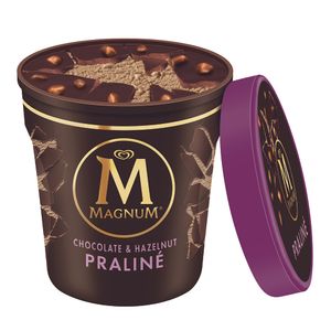 Inghetata Magnum cu ciocolata si alune, 440 ml