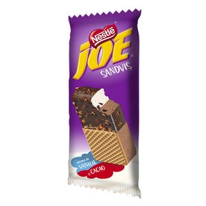 Inghetata Joe sandwich cacao si vanilie, 89 g