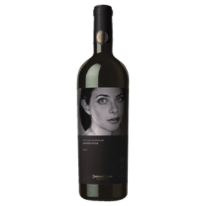 Vin alb sec Minima Moralia Sinceritate Domeniul Coroanei Segarcea 2011 0.75L