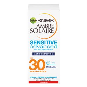 Crema cu protectie solara SPF30 Gaarnier Ambre Solaire Sensitive Advanced,  ten gras cu tendinta acneica, 50 ml