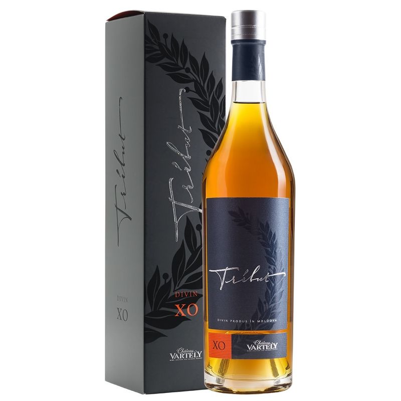 vinars-chateau-vartely-gift-box-40-07-l-8915370737694.jpg