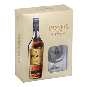 Vinars Granddis Passion, alcool 40 %, 0.7 l + 1 pahar