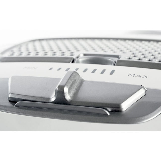 aspirator-cu-sac-qilive-q-8574-800-w-80-db-capacitate-de-1-7-l-alb
