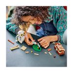 76425-lifestyle-build-crop