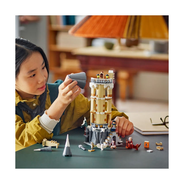 76430-lifestyle-build-crop