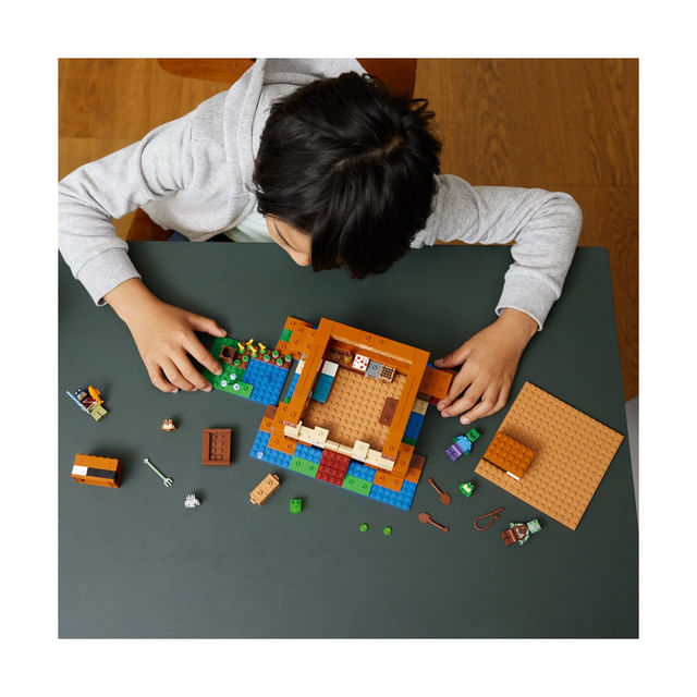 21256-lifestyle-build-crop