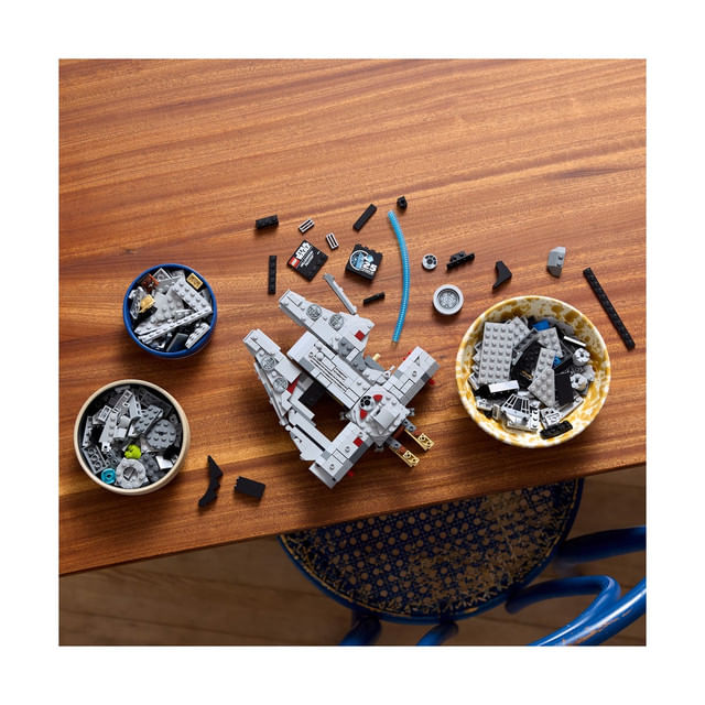 75375-lifestyle-build-crop