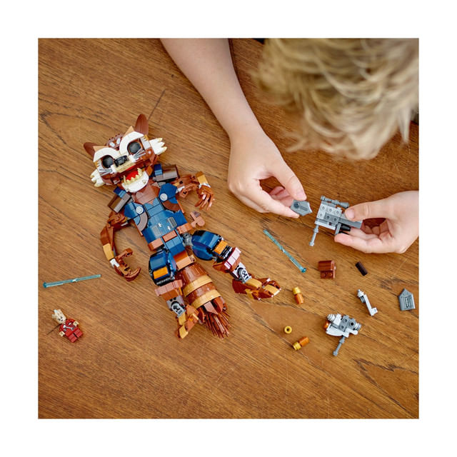 76282-lifestyle-build-crop