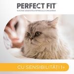 hrana-umeda-pentru-pisici-sensibile-adulte-perfect-fit--cu-pui-si-somon-in-sos-4-x-85-g