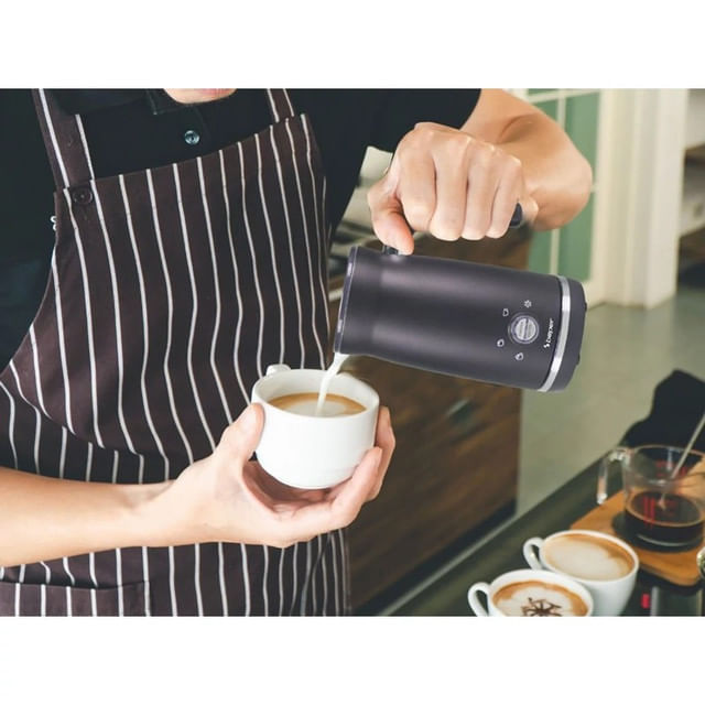 aparat-pentru-spumarea-laptelui-beper-p101caf001-500w-capacitate-500-ml-negru