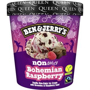 Inghetata vegana cu gust de vanilie, bucatele de negresa si zmeura Ben & Jerry's, 465 ml