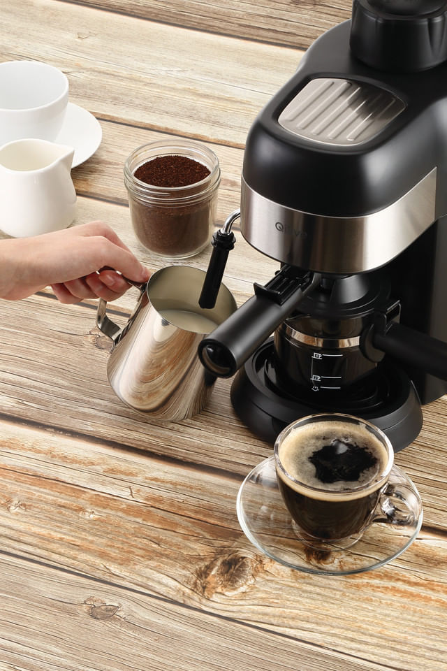 espressor-manual-qilive-q-5351-800w-capacitate-240-ml-3-5-bari-oprire-automata-negru