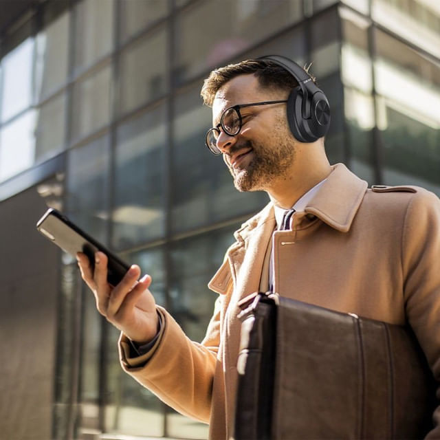 casti-fara-fir-over-ear-akai-p100-bluetooth-5-3-autonomie-22-ore-negru