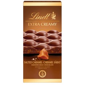 Ciocolata fina cu lapte cu bucati crocante de caramel si sare de mare Lindt Extra Creamy, 80 g