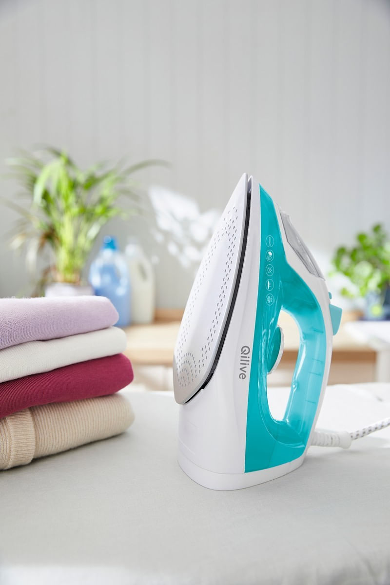 fier-de-calcat-qilive-q-5843-2200w-functie-anti-picurare-jet-de-abur-120-g-min-albastru