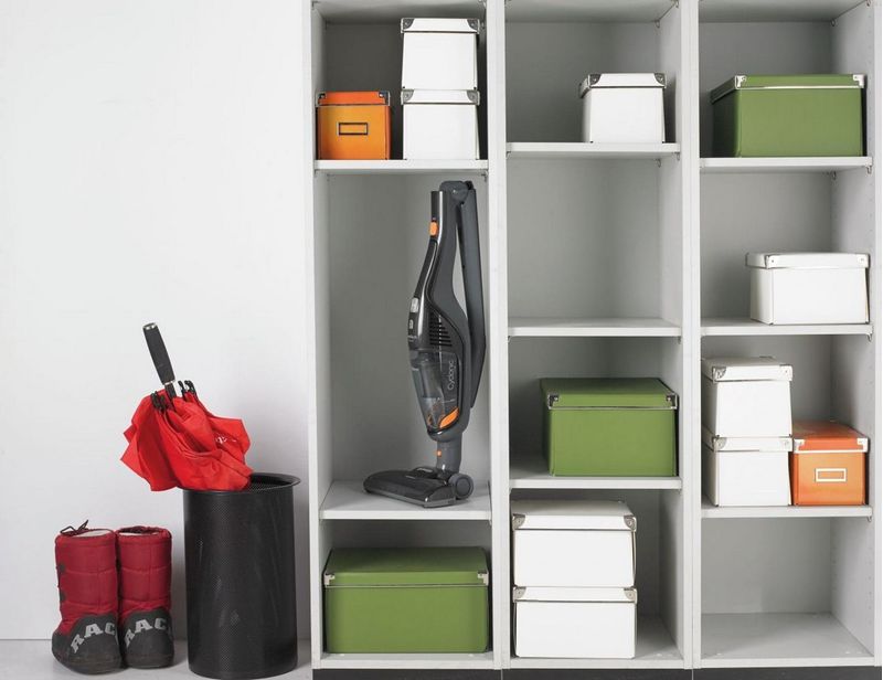 aspirator-vertical-gorenje-svc144fbk-0-6-l-14-4v-autonomie-38-min-iluminare-led-negru